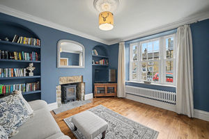 Sitting Room- click for photo gallery